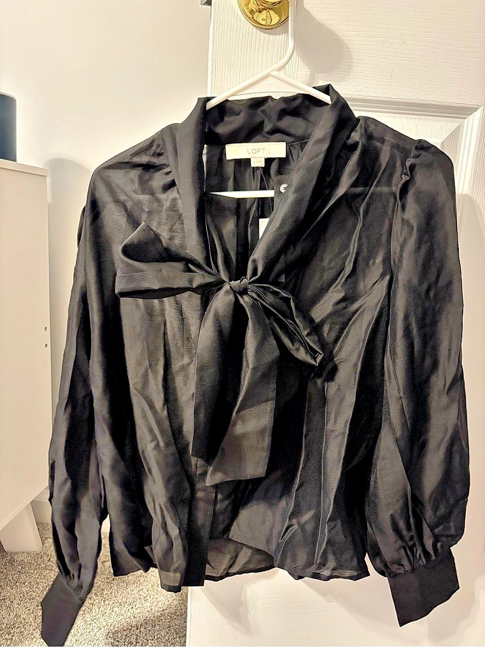 LOFT Tie-Neck Blouse in Black Size Small NWT